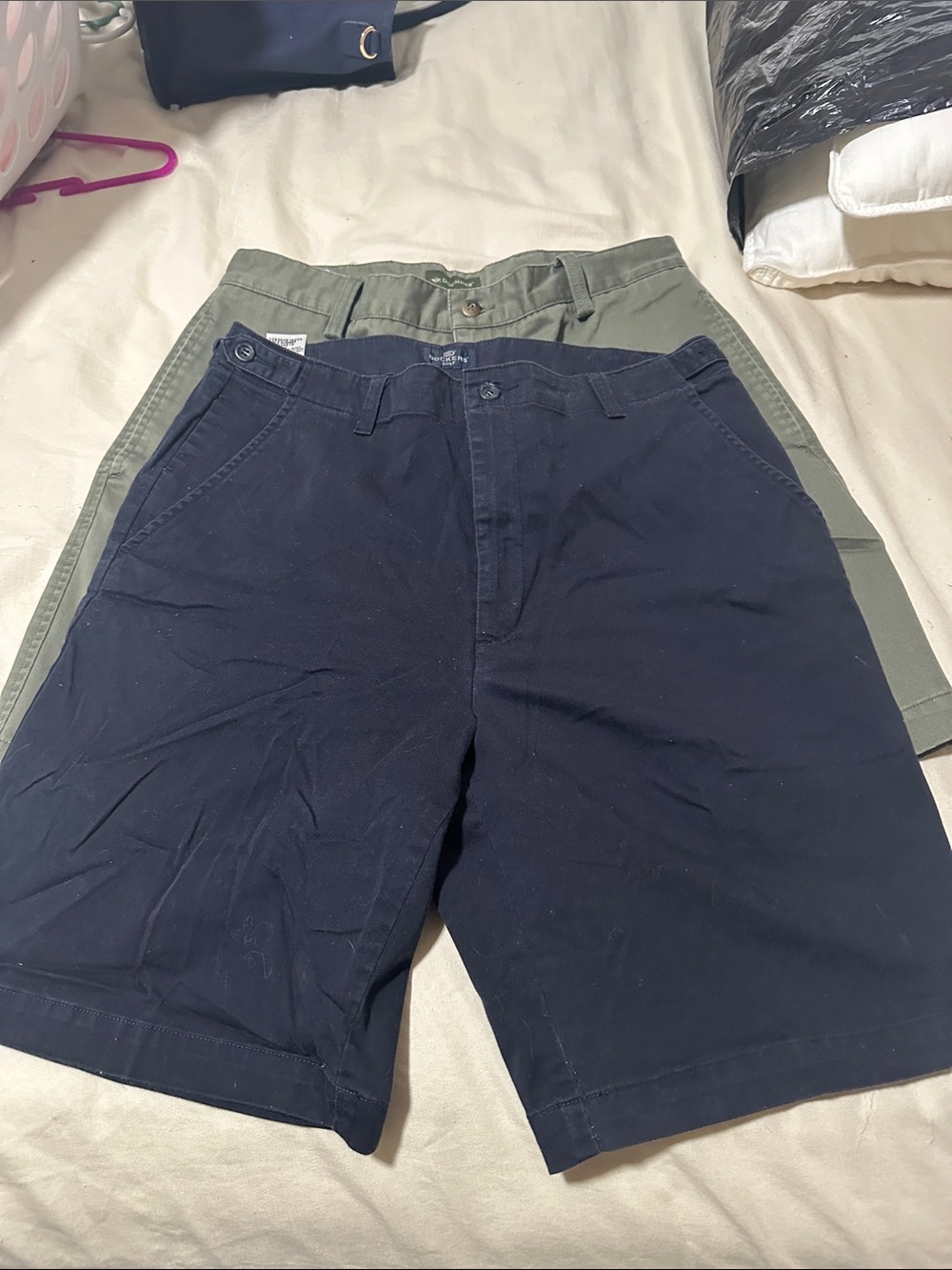 2 Men's Dockers Classic Navy and Olive Chino Shorts W33